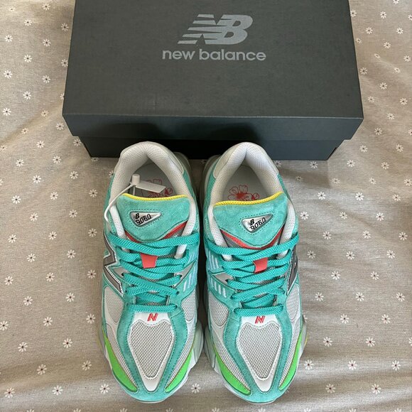 New Balance 9060 Dtlr Cyan Burst Sneakers